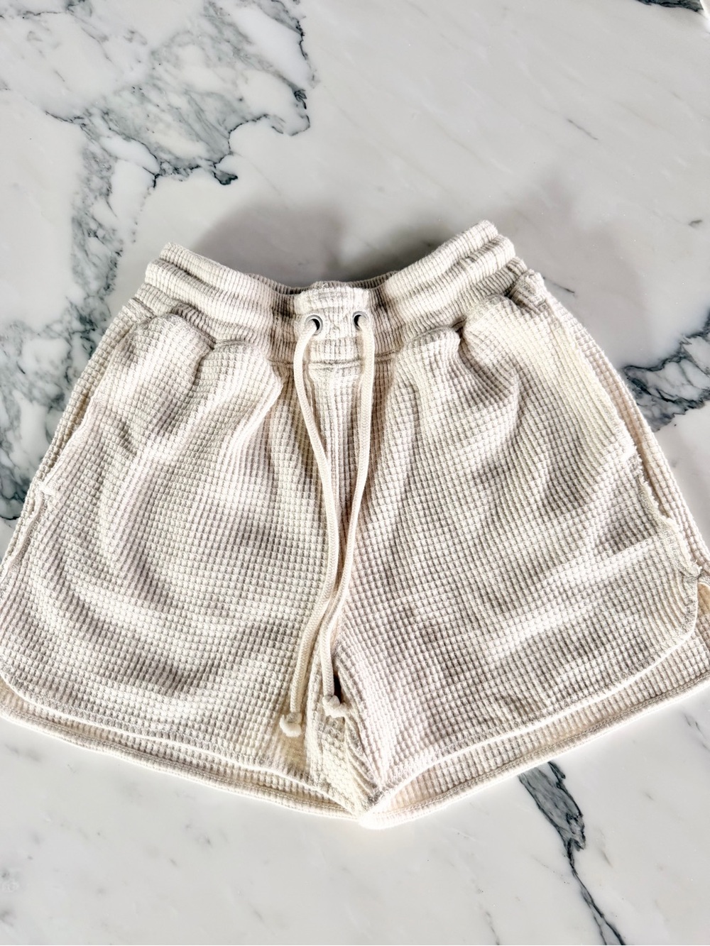 Aerie Waffle Knit Drawstring Women’s Shorts in Cream